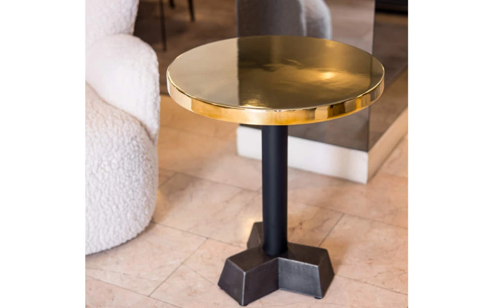 Странична маса BRASS 43 от GERVASONI