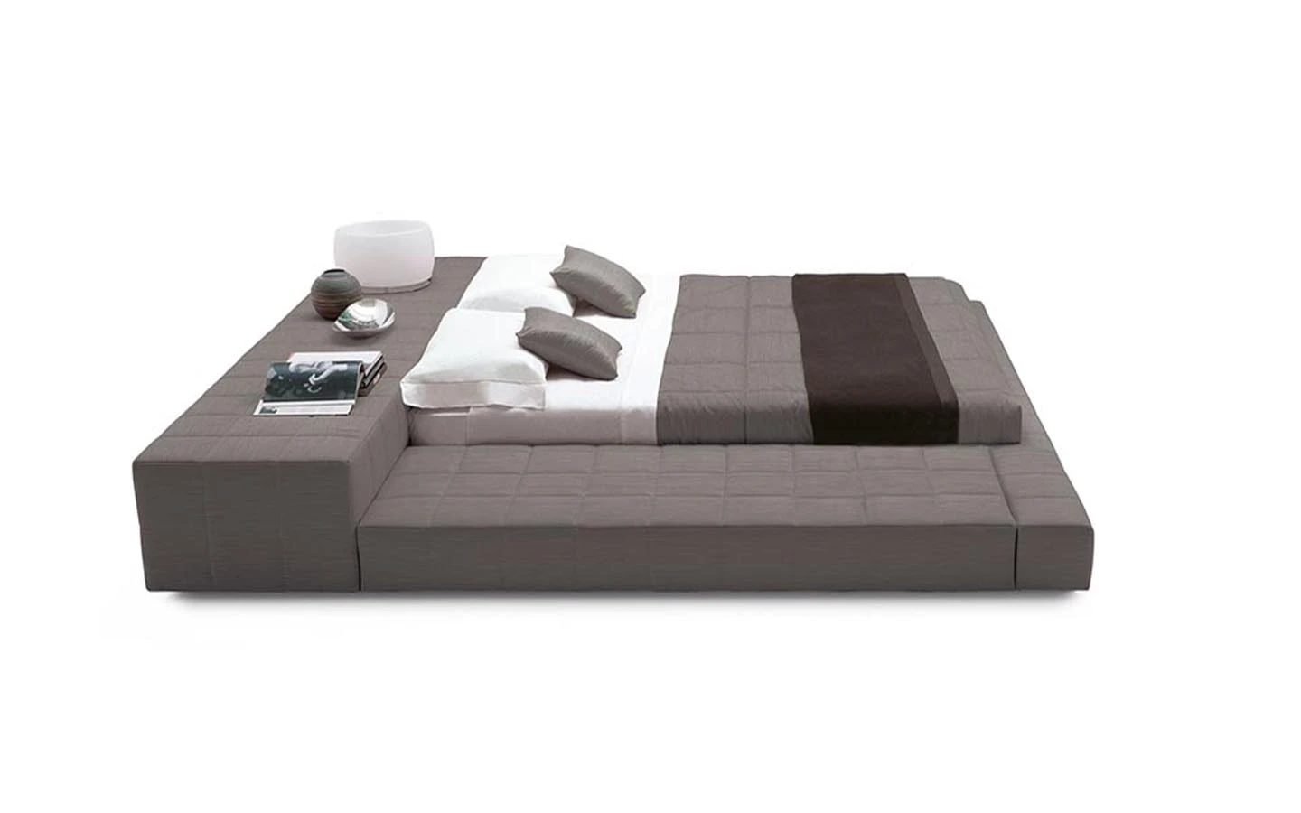 Спалня SQUARING BED от италианския производител BONALDO