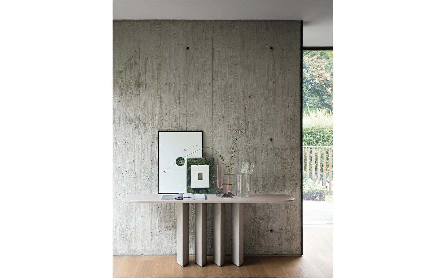 Конзолна маса GEOMETRIC CONSOLE от италианския производител BONALDO