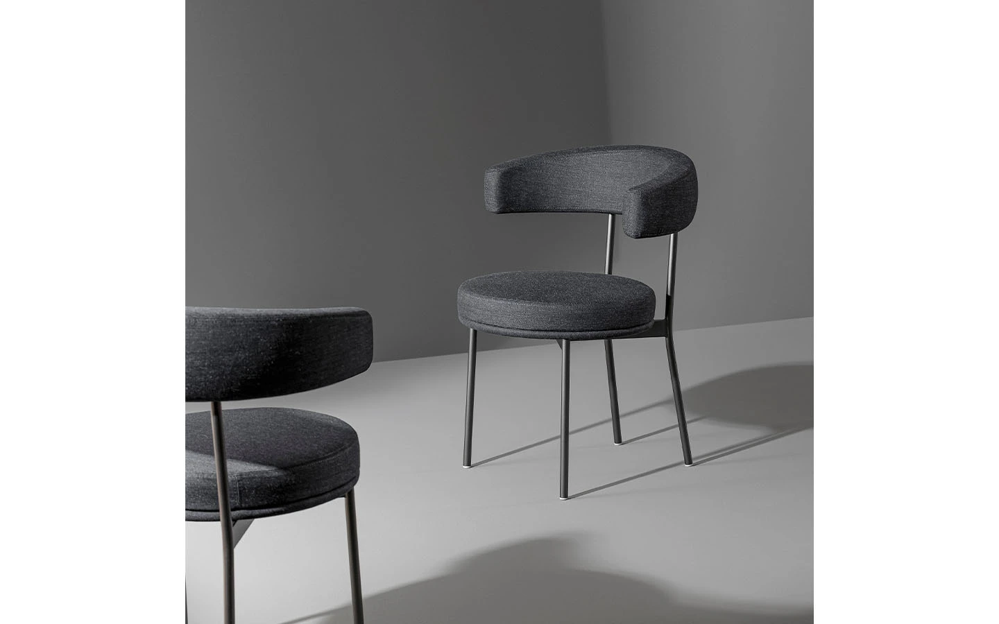 Италиански трапезарен стол NEUILLY от италианския производител BONALDO