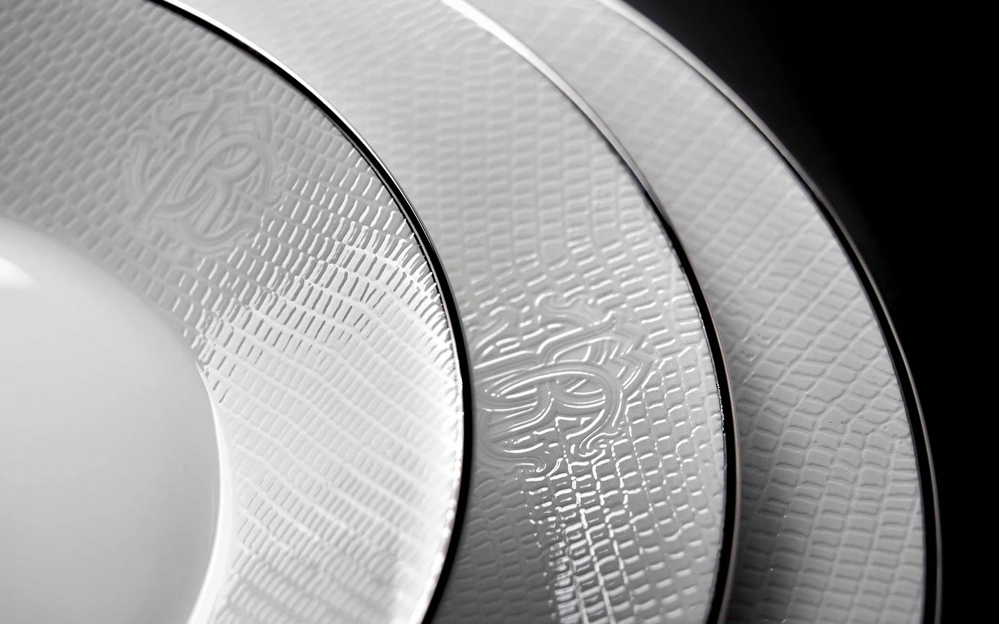 СЕРВИЗ LIZZARD PLATIN, СЕТ ОТ 41 ЧАСТИ Roberto Cavalli Home Luxury Tableware - Stolbg.com