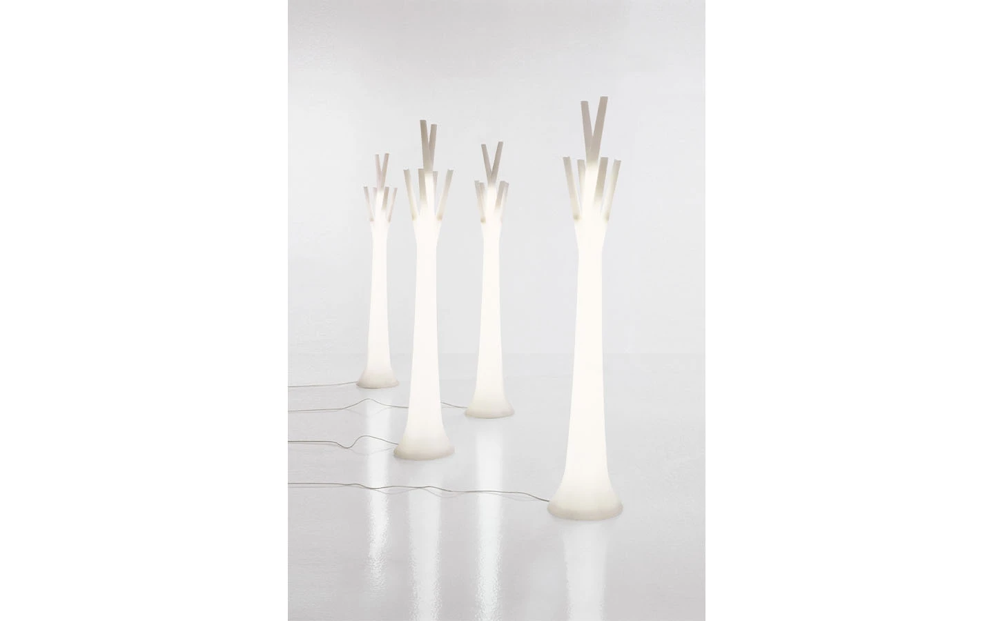 Закачалка за дрехи TREE Bonaldo - 4 - Stolbg.com