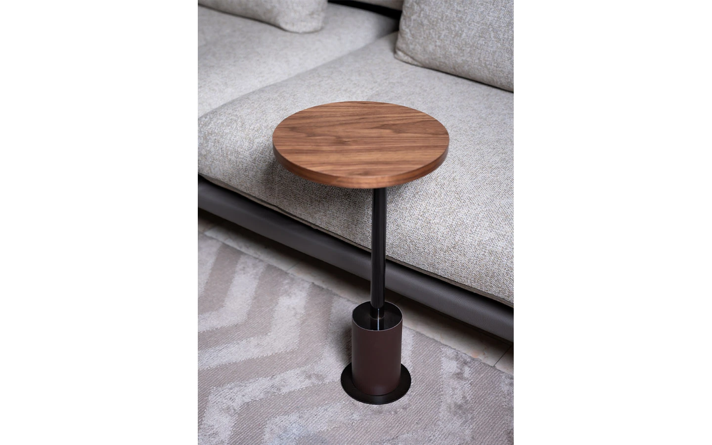 Странична маса MANFI 1707 от Max Divani - 1 - налична в Шоурум STOL