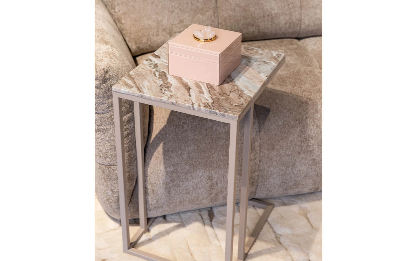 Помощна маса FAIRFAX BLUSH BEIGE Richmond - 7 - stolbg.com