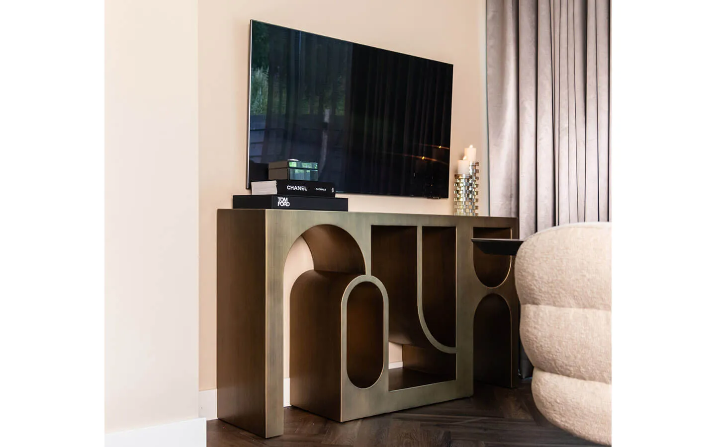Конзолна маса LUGANO Richmond Interiors - 7 - Stolbg.com
