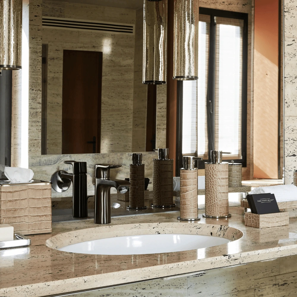 Аксесоари за баня и тоалетна