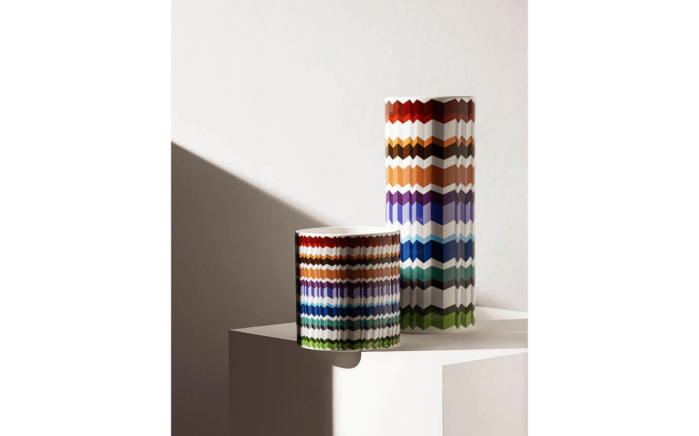 Висока ваза в луксозна кутия WAVES Missoni Home - 3 - Stolbg.com