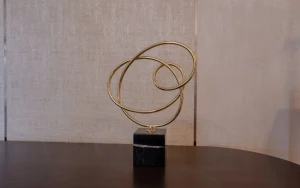 Декоративен предмет MEDIUM BRASS SPIRAL Ateliers - 1 - stolbg.com