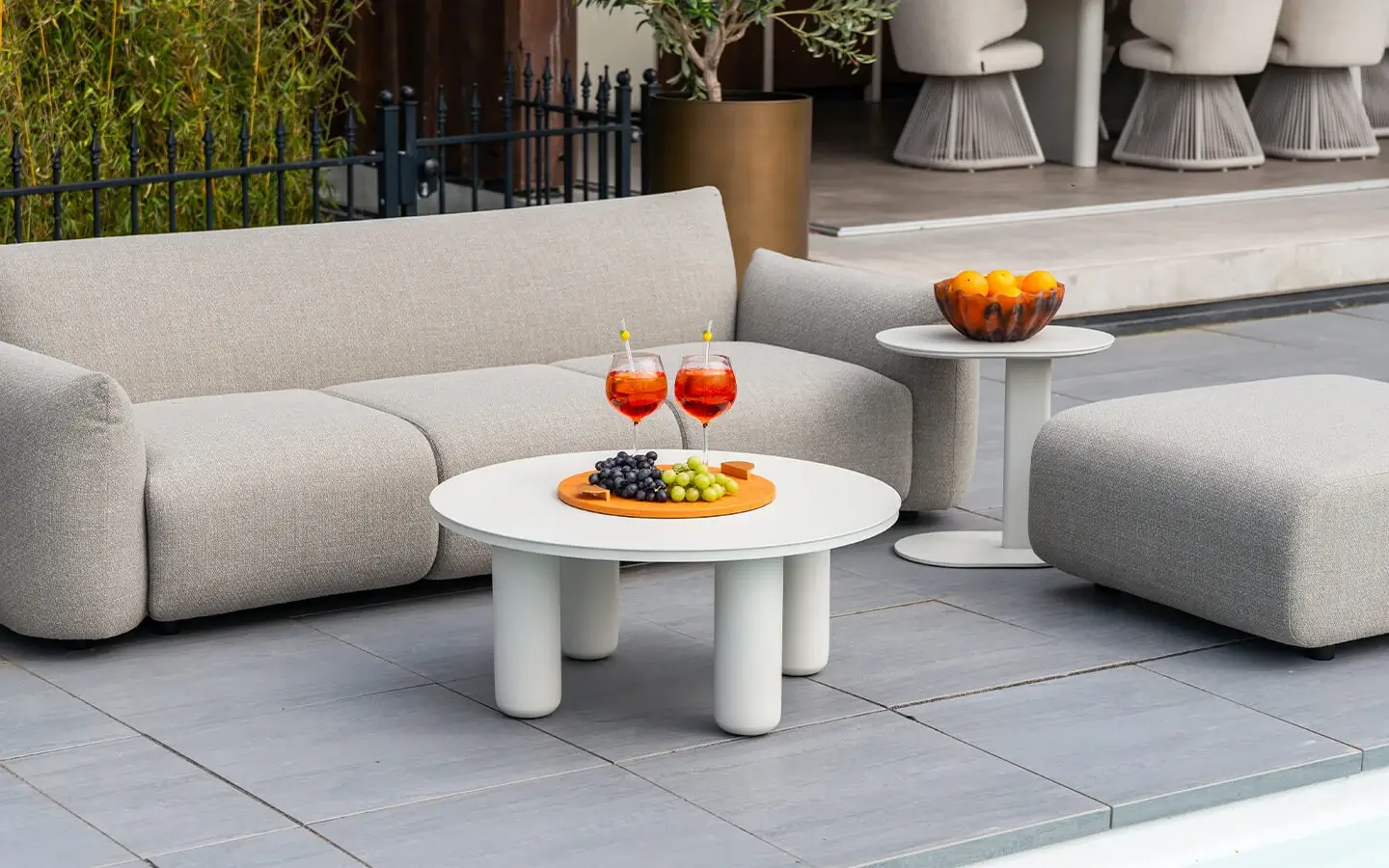 OUTDOOR-COFFEE-TABLE-QUINN-LIGHT-BEIGE-Ø86-6