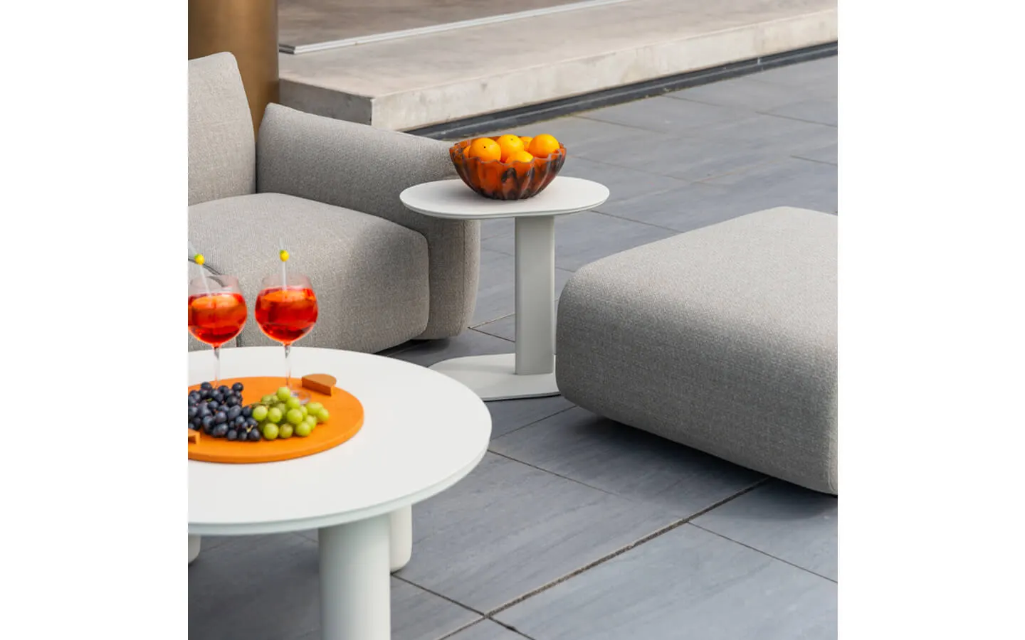 OUTDOOR-END-TABLE-QUINN-LIGHT-BEIGE-5