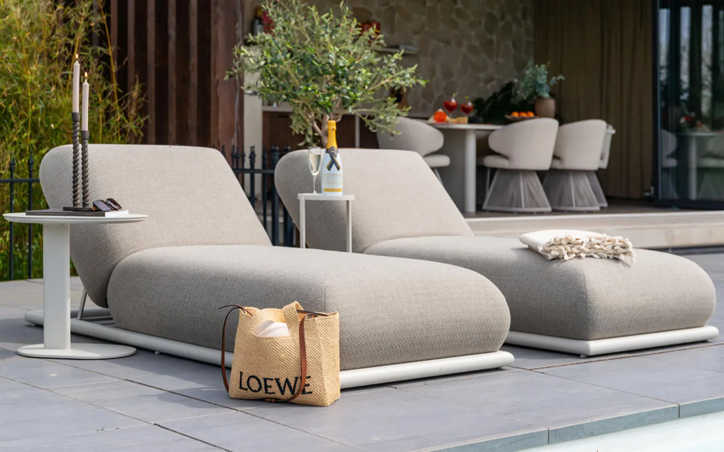 OUTDOOR-END-TABLE-QUINN-LIGHT-BEIGE-8